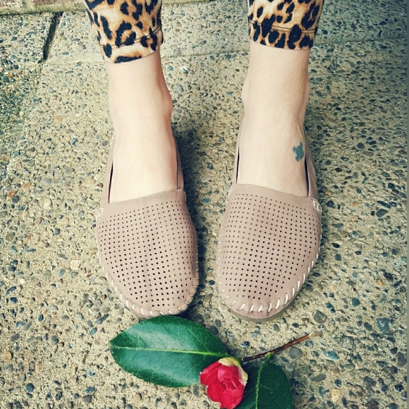 adam tucker moccasins